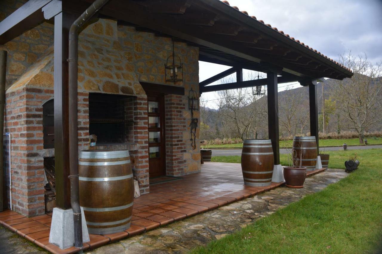 La Milonga Villa Pilona Luaran gambar