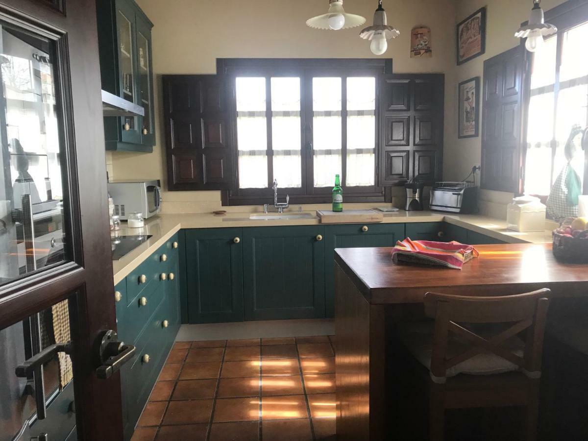 La Milonga Villa Pilona Luaran gambar